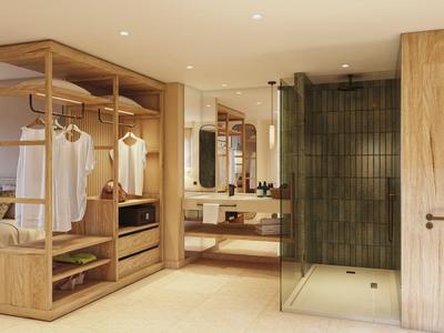 Modernes Hotelzimmer mit offenem Kleiderschrank, Bad mit Glasdusche und hellen Holzelementen.