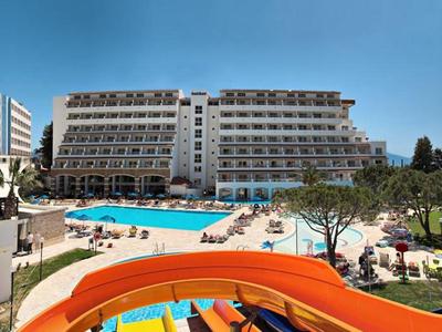 Batihan Beach Resort & Spa
