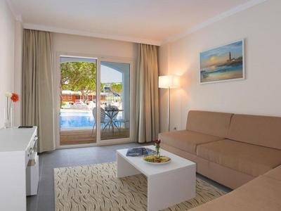 Batihan Beach Resort & Spa
