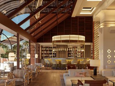 Luxuriöser Hotel-Loungebereich mit großen Fenstern, Holzdecken und bequemen Sitzgelegenheiten.