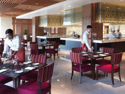 Bab Al Qasr, a Beach Resort & Spa by Millennium