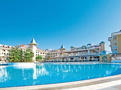 Side Star Resort