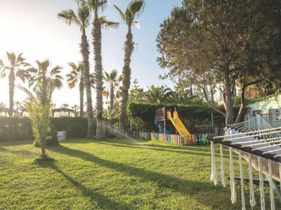Club Aqua Plaza