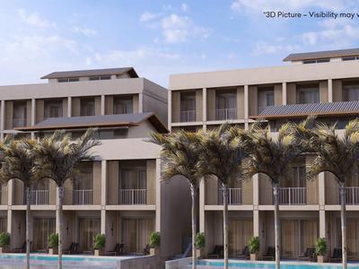 Modernes Hotelgebäude mit Pool und Palmen bei klarem Himmel.