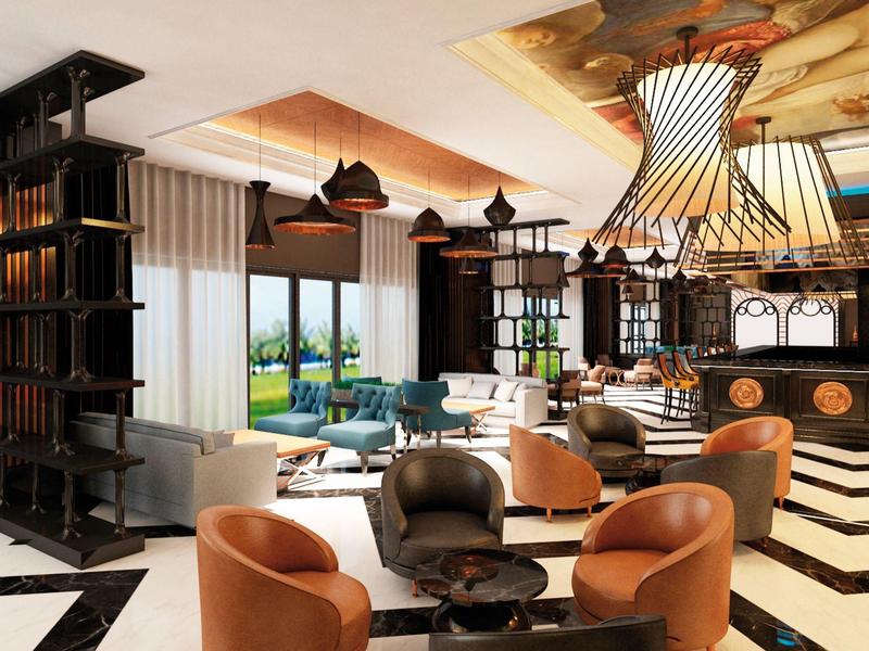 Elegancki hol hotelowy z nowoczesnymi fotelami, dużymi oknami i dekoracyjnym żyrandolem.