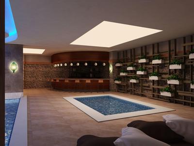 Moderner Innenpool mit quadratischem Becken, Holz- und Steinwänden, Pflanzenregal und Lounge-Bereich.