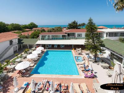 Clover Magic Altinkum Park Side Hotel
