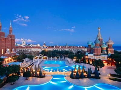Kremlin Palace Deluxe