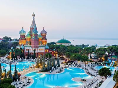 Kremlin Palace Deluxe