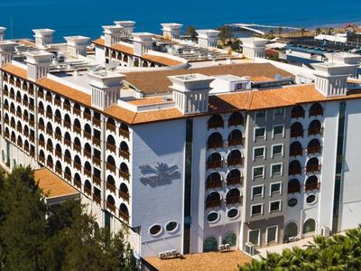 Quattro Beach Spa & Resort