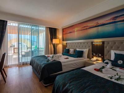 The Lumos Deluxe Resort Hotel & Spa
