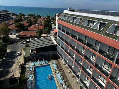 Side Golden Rock Hotel & Spa 16+