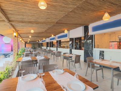 Eos Beach Resort