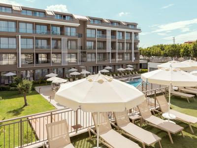 Prive Side Suite & Spa Hotel