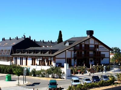 Santa Susanna Resort