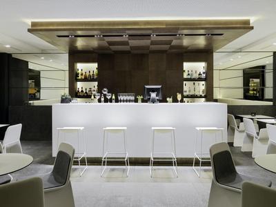 H10 Urquinaona Plaza