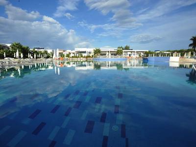 Riva Marina Resort