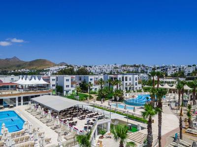 Armonia Holiday Village