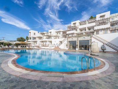 Elementa Boutique Hotel