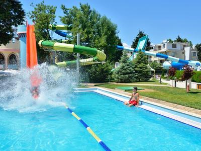 Sol Nessebar Resort