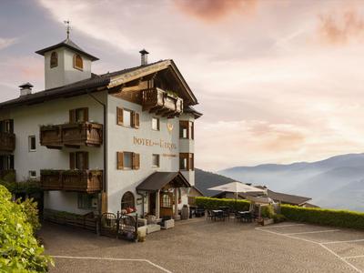 Hotel Tirol-Natural Idyll