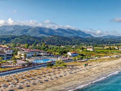 Almyros Beach Resort & Spa