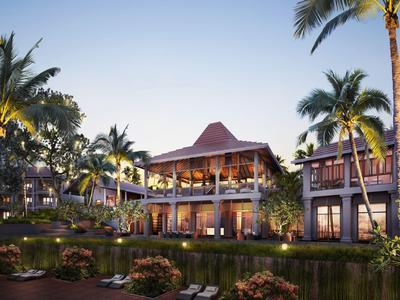 Moderne runde Außenlounge mit Sonnenschirmen und Pflanzen in einem tropischen Hotelresort.