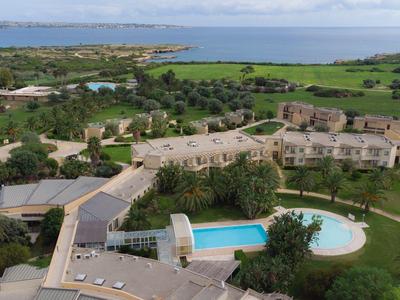 Voi Arenella Resort