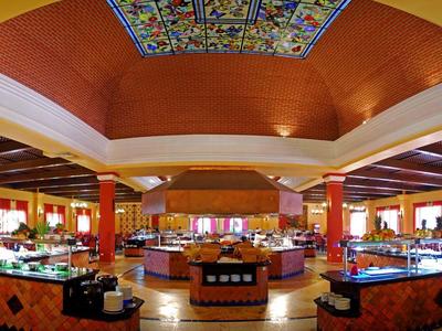 Ocean Maya Royale by H10 Hotels