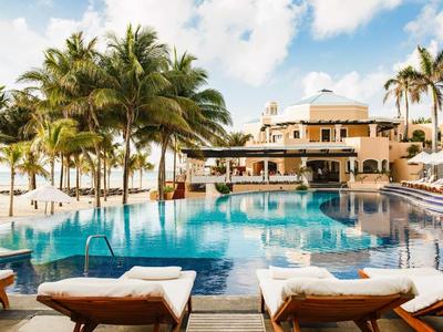 Royal Hideaway Playacar