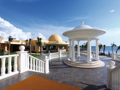 Barcelo Maya Palace