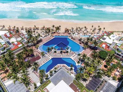 Now Emerald Cancun Resort & Spa