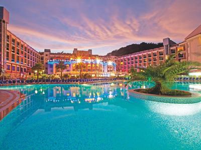 Green Nature Resort & Spa