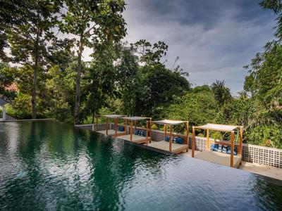 Dinara Ubud