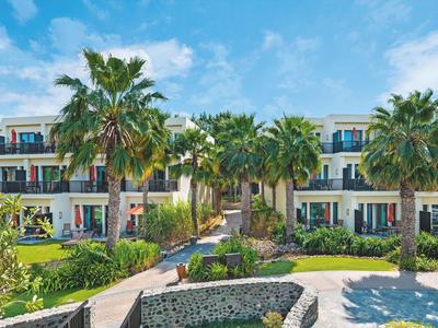 JA Palm Tree Court