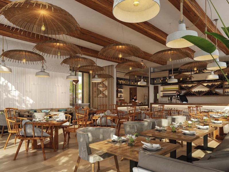 Modernes Restaurant mit Holzbalken, warmem Licht, Holz- und Ledermöbeln, dekorativen Pflanzen.