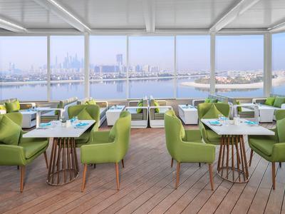 The Retreat Palm Dubai, M-Gallery by Sofitel