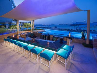 The Retreat Palm Dubai, M-Gallery by Sofitel