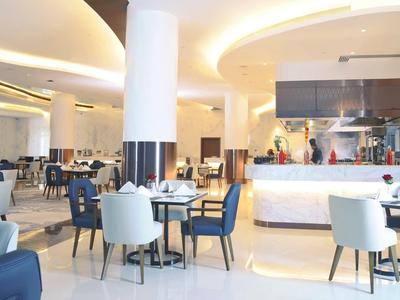 Royal M Hotel & Resort by Gewan Al Aqah Beach