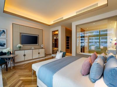 FIVE LUXE JBR
