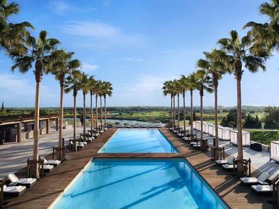 Victoria Golf Resort & Spa