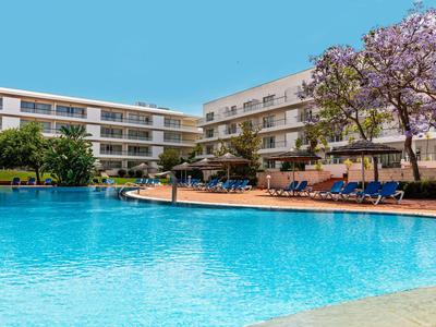 Marina Club II & Suites