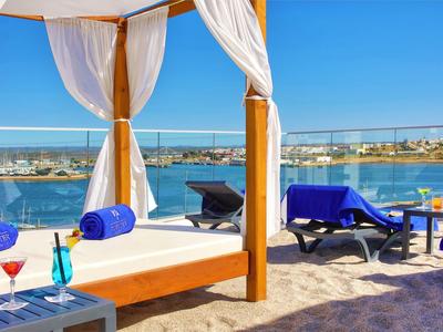 Jupiter Marina Hotel