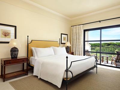 Pine Cliffs Residence, a Luxury Collection Resort