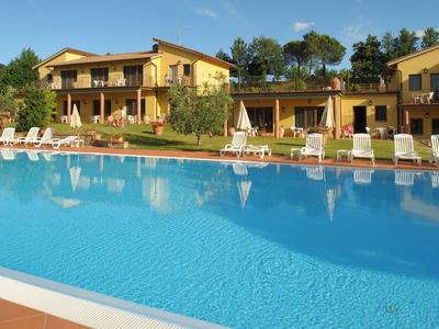 Fattoria Degli Usignoli Hotel & Appartements