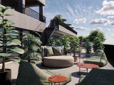 Moderne Dachterrasse mit gemütlichen Sitzmöbeln, Pflanzen und Blick auf den Himmel