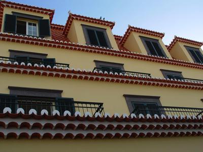 Atlantida Apartments