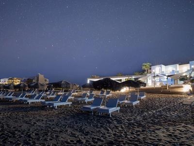 Akrogiali Beach Hotel Apts.