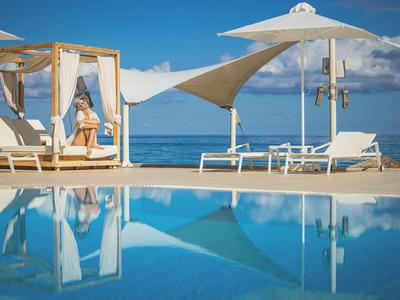 Akrogiali Beach Hotel Apts.