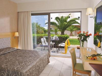 Grand Hotel Holiday Resort